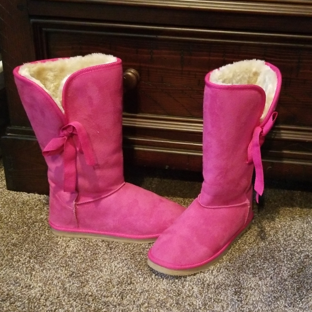 Pink ugg style(these are not ugg brand) justfab